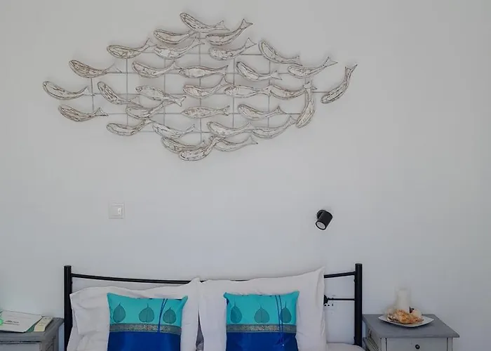 Amazing On The Cliff With Shared Pool & Buffet Breakfast Hotel