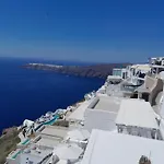 Hotel Amazing On The Cliff With Shared Pool & Buffet Breakfast
