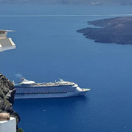 Amazing On The Cliff With Shared Pool & Buffet Breakfast Ημεροβίγλι