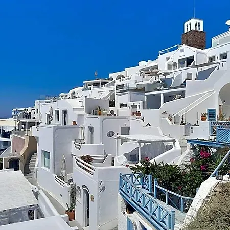 Amazing On The Cliff With Shared Pool & Buffet Breakfast 4*