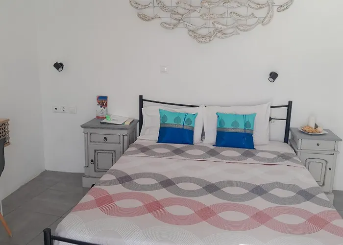 Hotel Amazing On The Cliff With Shared Pool & Buffet Breakfast Imerovigli (Santorini)