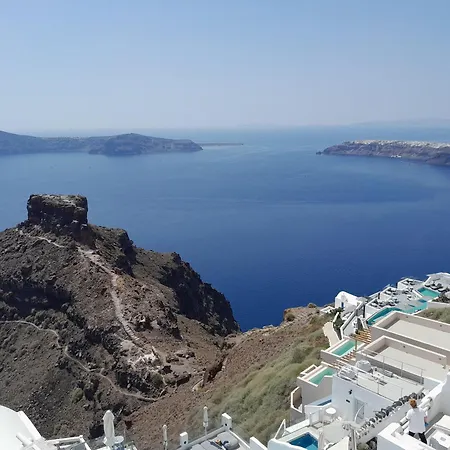Amazing On The Cliff With Shared Pool & Buffet Breakfast Hotell 4*