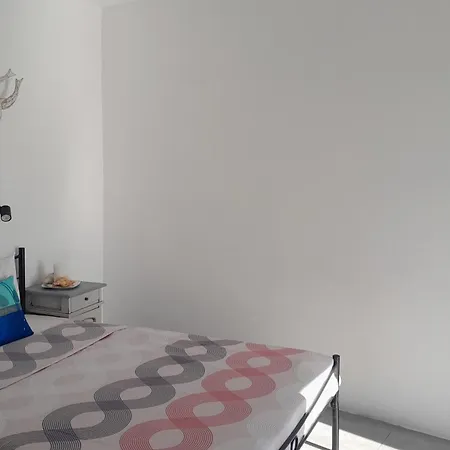 Amazing On The Cliff With Shared Pool & Buffet Breakfast Отель 4*