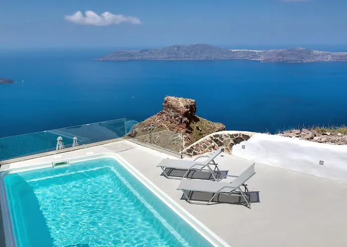 Amazing On The Cliff With Shared Pool & Buffet Breakfast